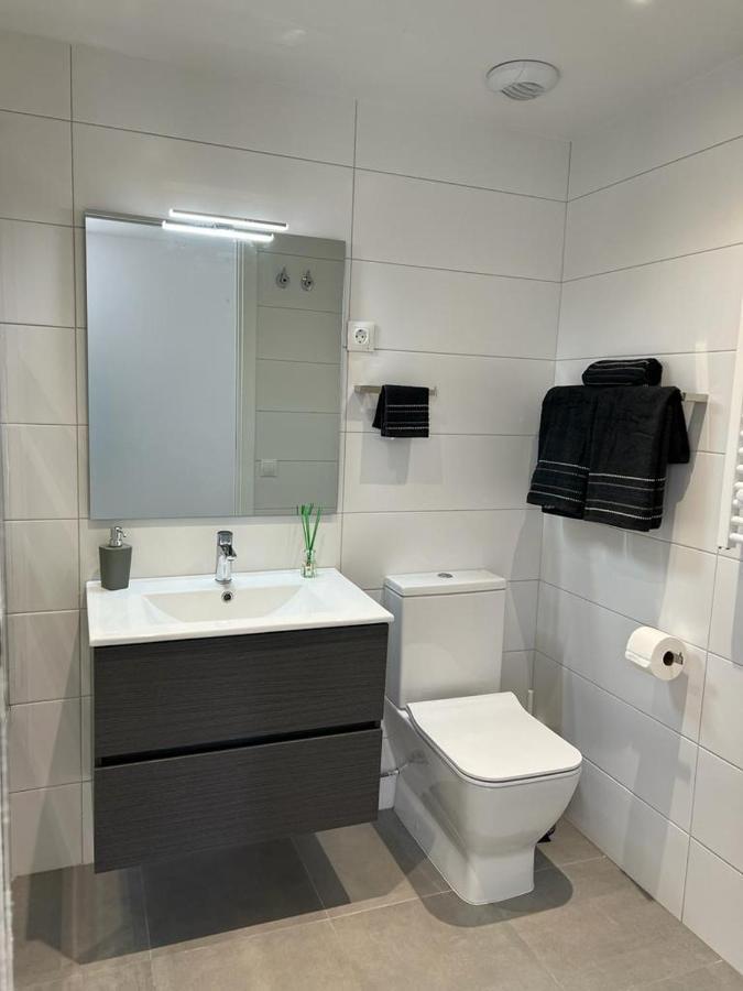 Confortable Habitacion Doble - 2 산트 아드리아 데 베소스 외부 사진