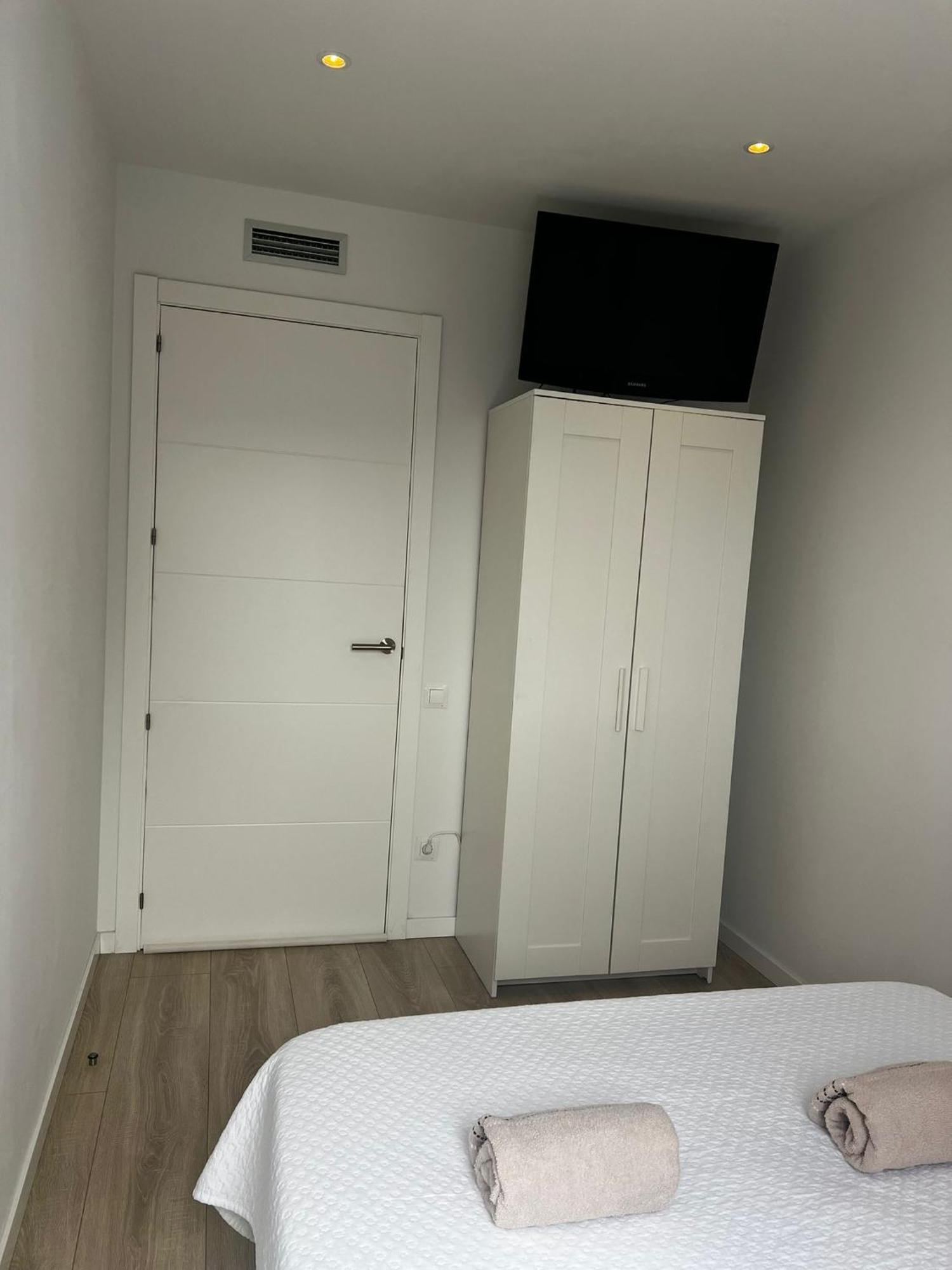 Confortable Habitacion Doble - 2 산트 아드리아 데 베소스 외부 사진