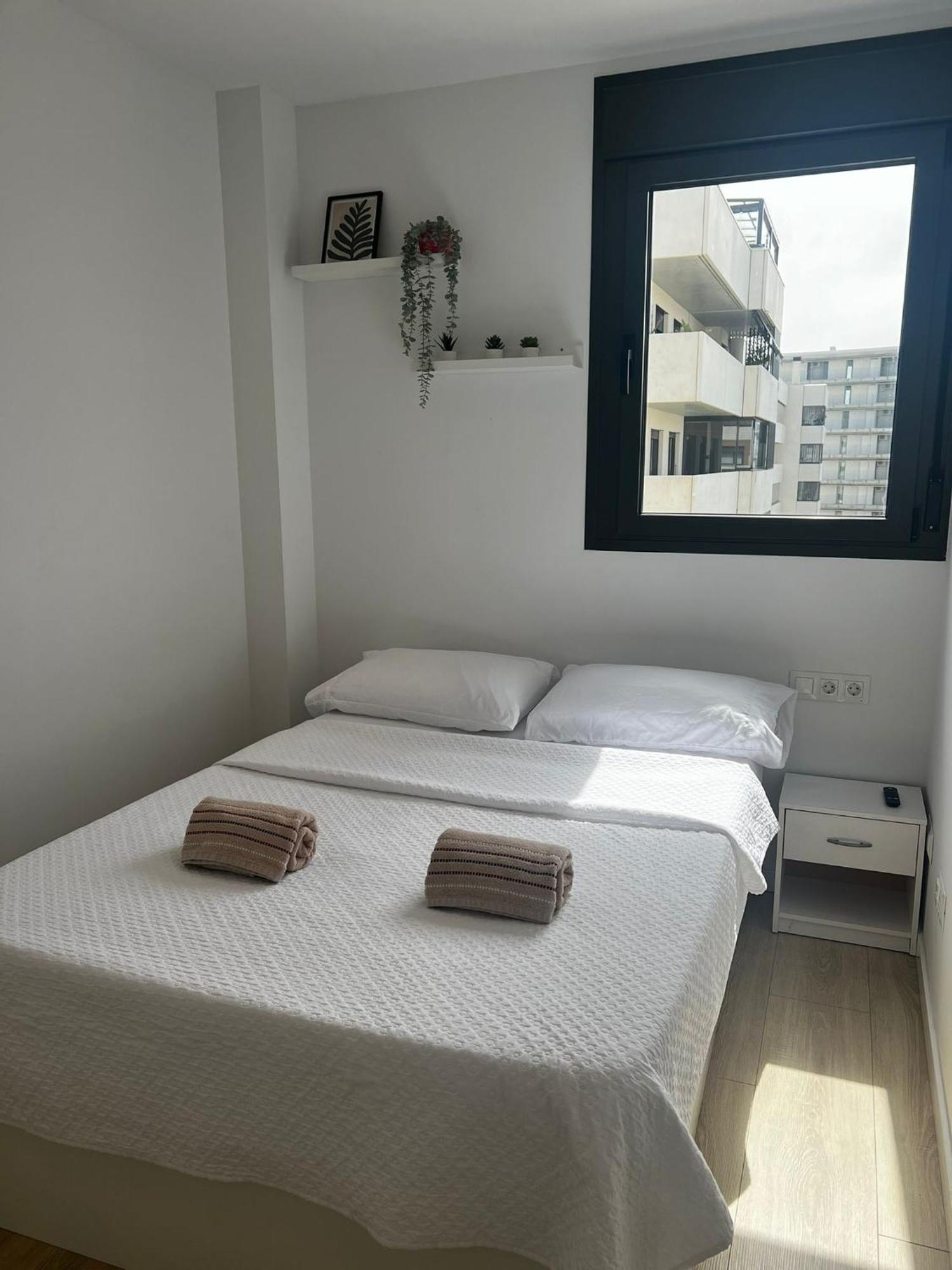 Confortable Habitacion Doble - 2 산트 아드리아 데 베소스 외부 사진